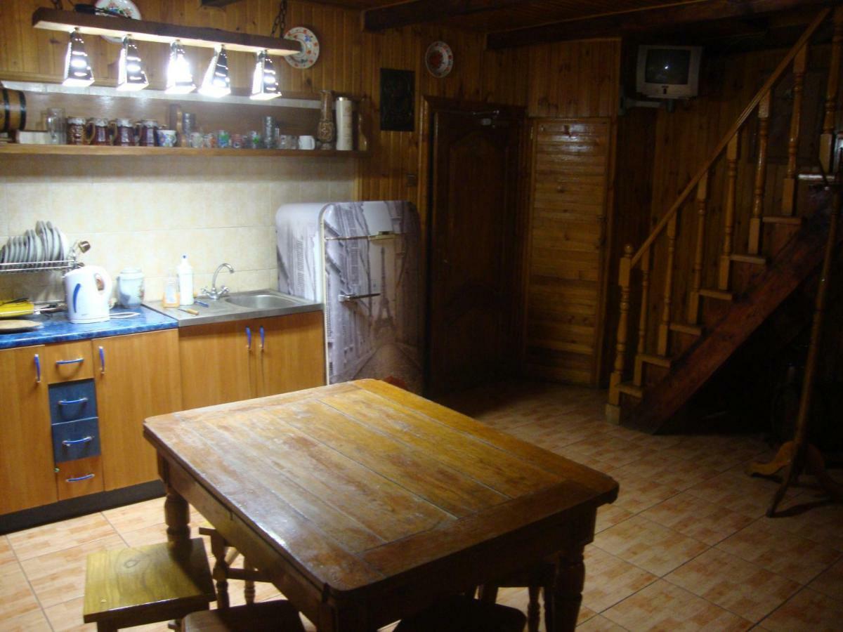 Domik S Saunoy Na Ogiyenko Apartman Kamjanyi Potoki Kültér fotó
